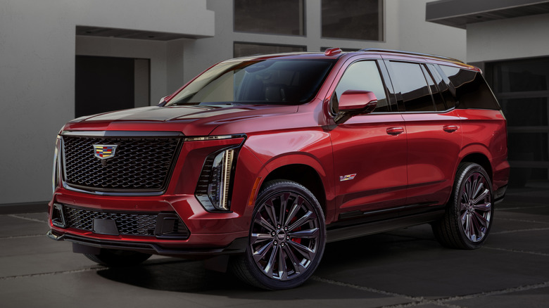 Front 3/4 view of Cadillac Escalade-V in