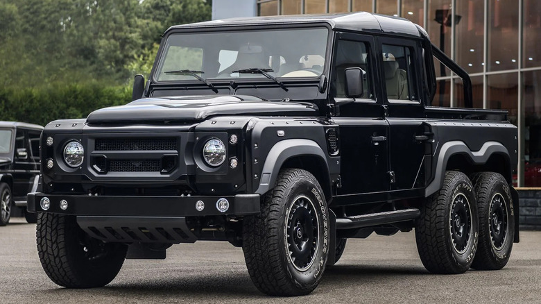 Chelsea Truck Company Flying Huntsman 6x6