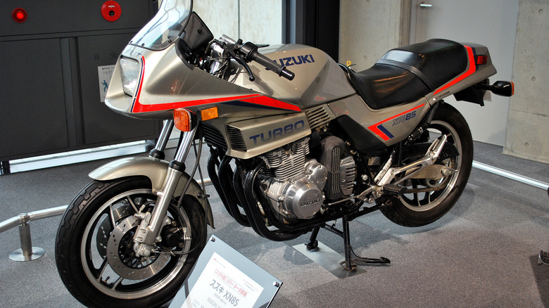 Suzuki XN85 Turbo on display in a museum.