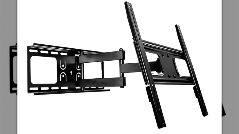 A full motion articulating mount for TV