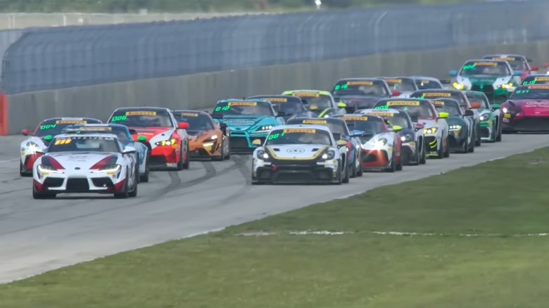 Front view of a bunched-up grid during the 2025 Pirelli GT4 race at Sebring