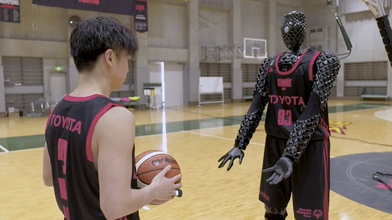 Toyota basketball robot