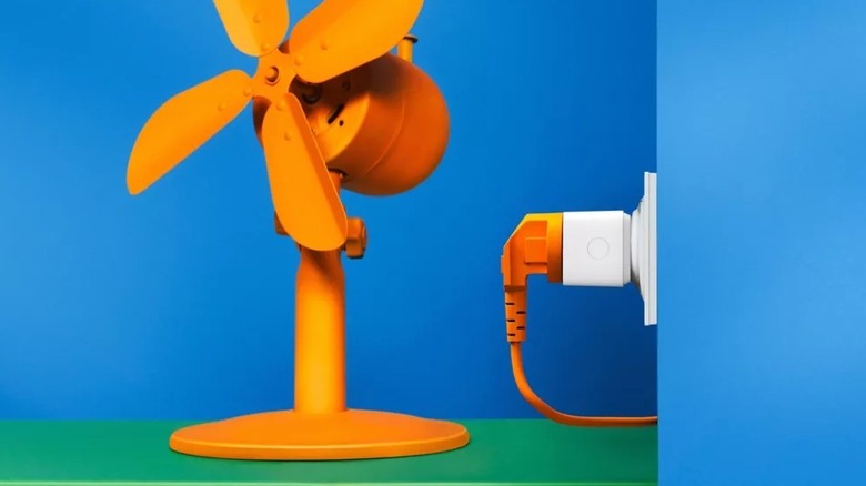 Electric fan connected to smart plug