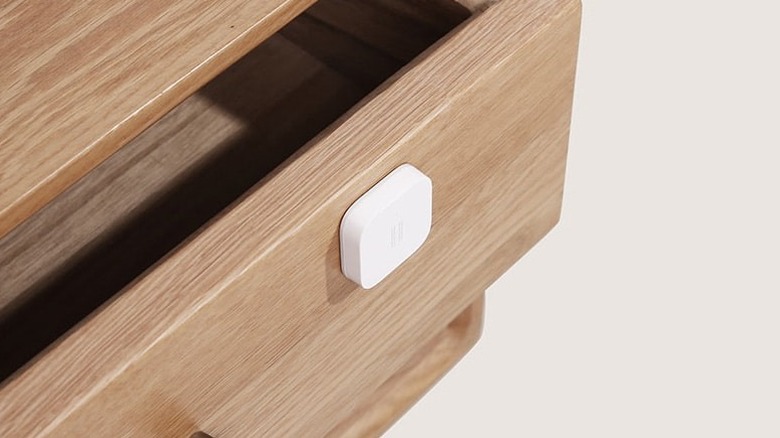 Vibration sensor attached to a drawer