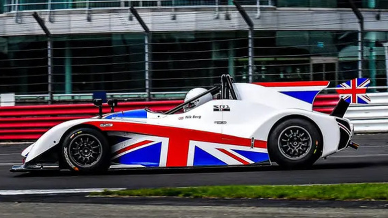 Radical SR1 XXR with Union Jack livery racing on track