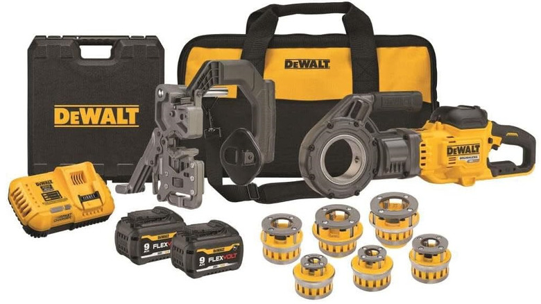 DeWalt Pipe Threader kit with clamp, tools, power, and bags