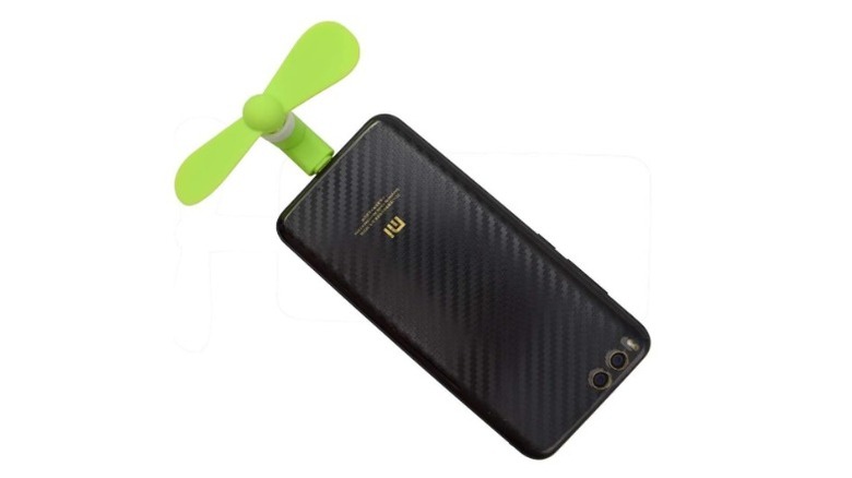 Small green fan connected to MI phone