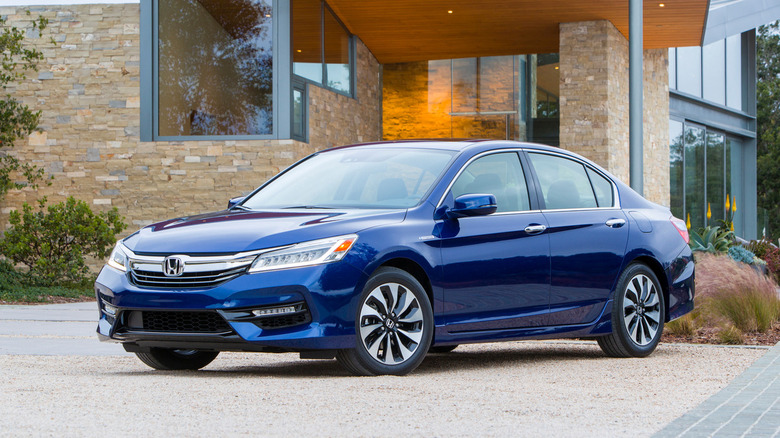 2017 Honda Accord Hybrid variant