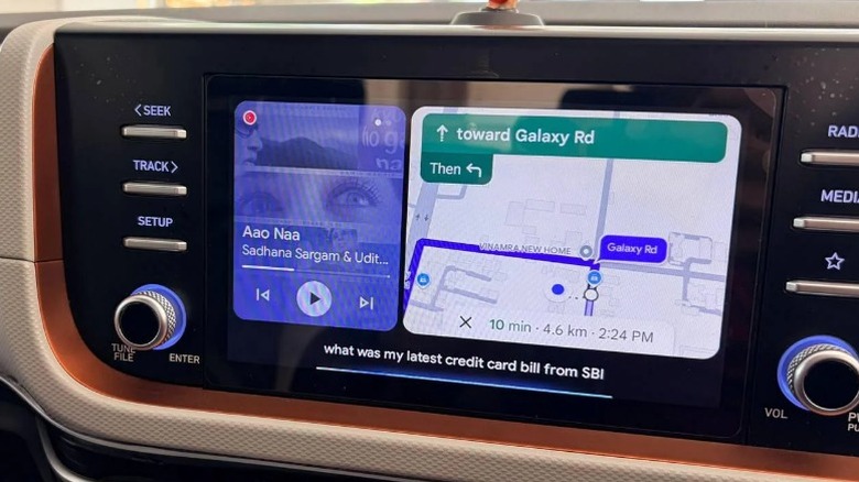 Android Auto with media controls on left