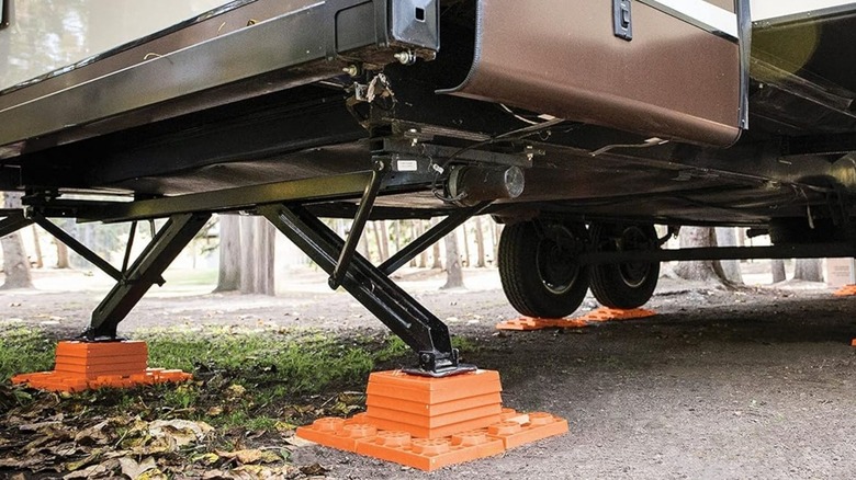 Tri-Lynx levelers under an RV