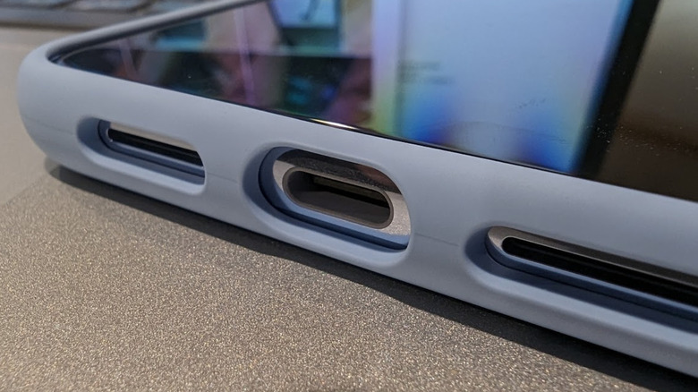 Image showing the USB-C port on an Android phone