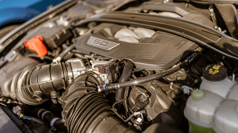 Overhead view of of 5.0 Coyote V8 in Ford Mustang GT.