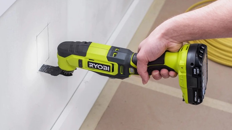 Ryobi 18V One+ Oscillating Multi-Tool in use