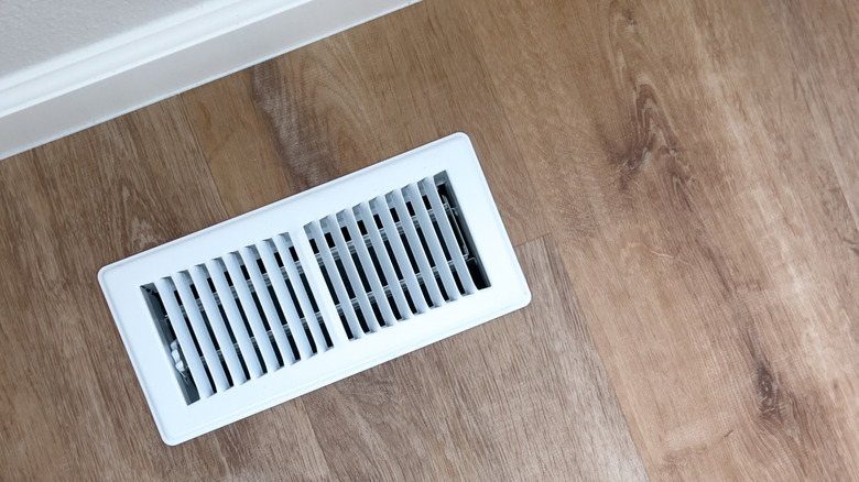 5 Warning Signs That Extreme Heat Is Killing Your Home's AC