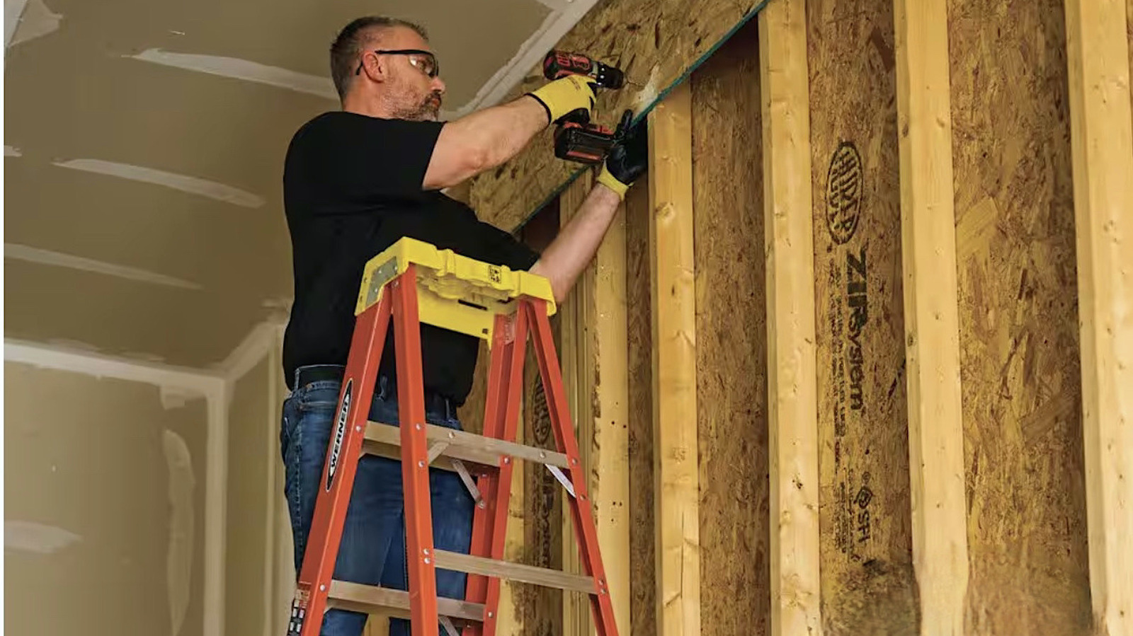 5 Werner Ladders With Hundreds Of Five-Star Ratings