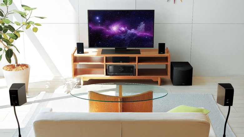 YHT-5960U living room setup example