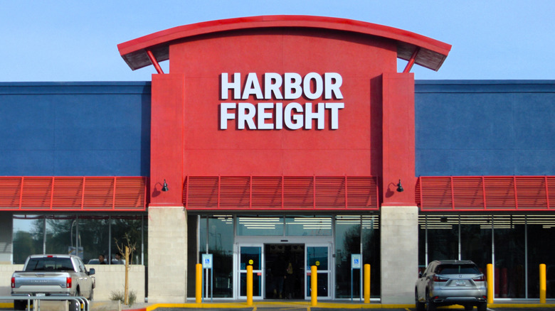 Exterior of Harbor Freight Tools retail location.