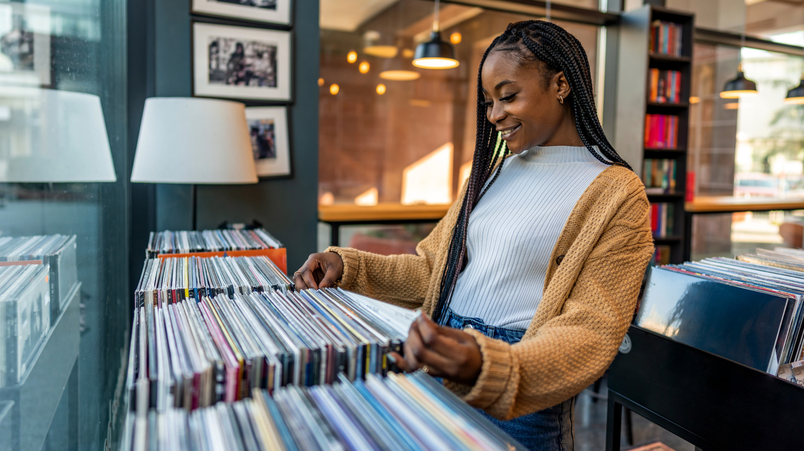 6 Affordable Gadgets That Every Audiophile Should Have In Their Home