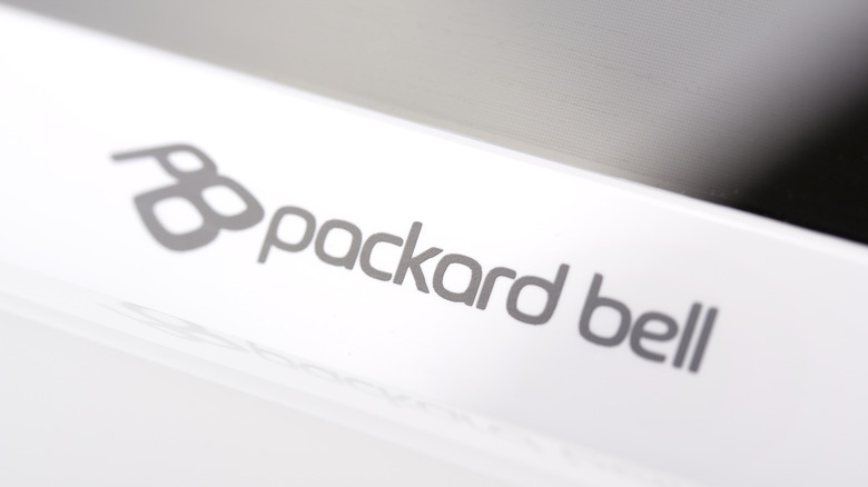A close-up of the Packard Bell logo on a laptop