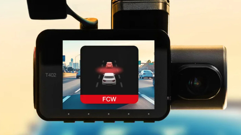 Type S dashcam with AI features displayed on screen while mounted to interior vehicle windshield