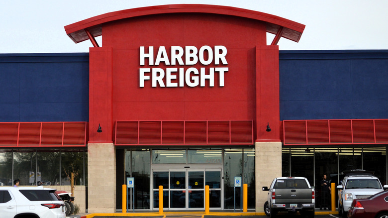 Harbor Freight storefront
