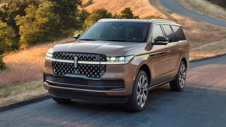 Lincoln Navigator on a rural road