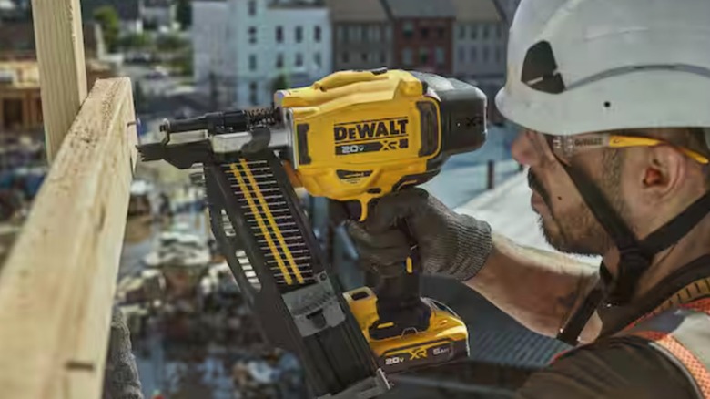 DeWalt 20V XR 3 ½-inch 21-degree Cordless Duplex Nailer in use