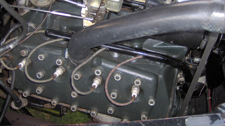 1937 Ford Flathead V8