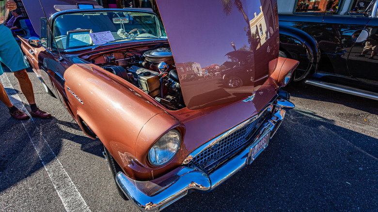 1957 Ford Thunderbird