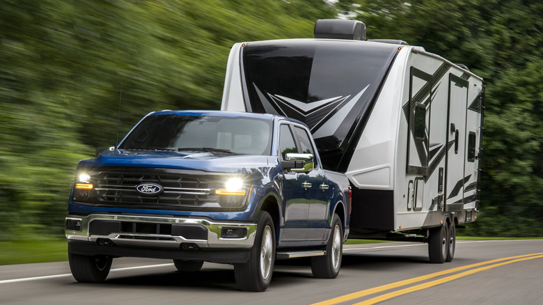 2025 Ford F-150 XLT Hybrid