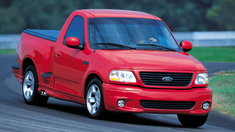 2001-04 Ford F-150 SVT Lightning