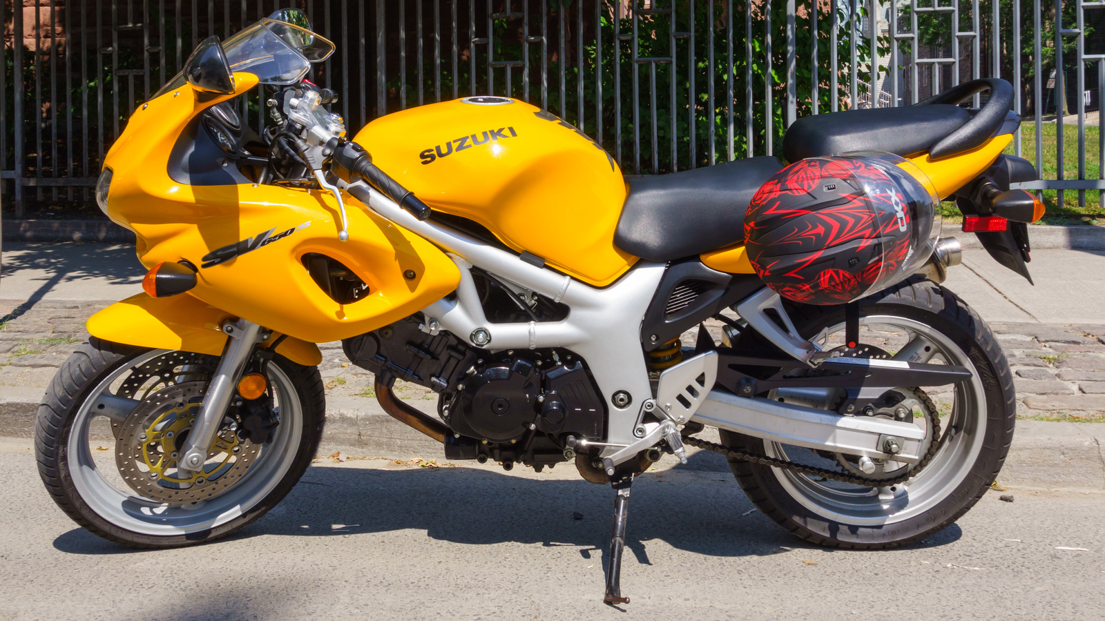 6 مورد از محبوب ترین موتورسیکلت های سوزوکی برای تازه سواران