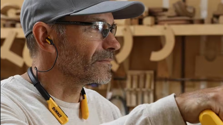 DeWalt wireless earphones
