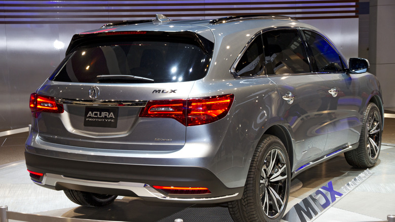 2014 acura mdx at car show