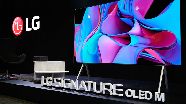 LG Signature OLED M TV