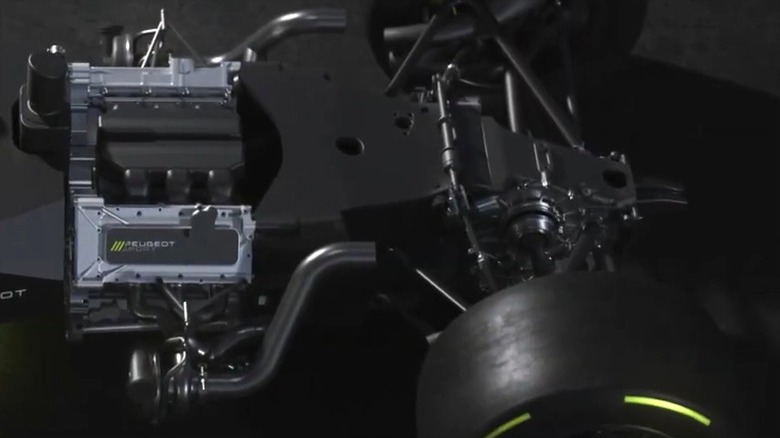 Rear-view cutaway of the Peugeot 9X8's powertrain.
