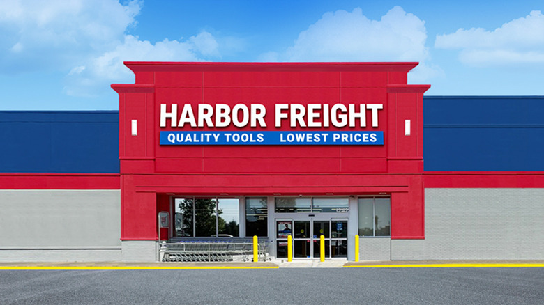 The front of a freshly painted and vibrant Harbor Freight store