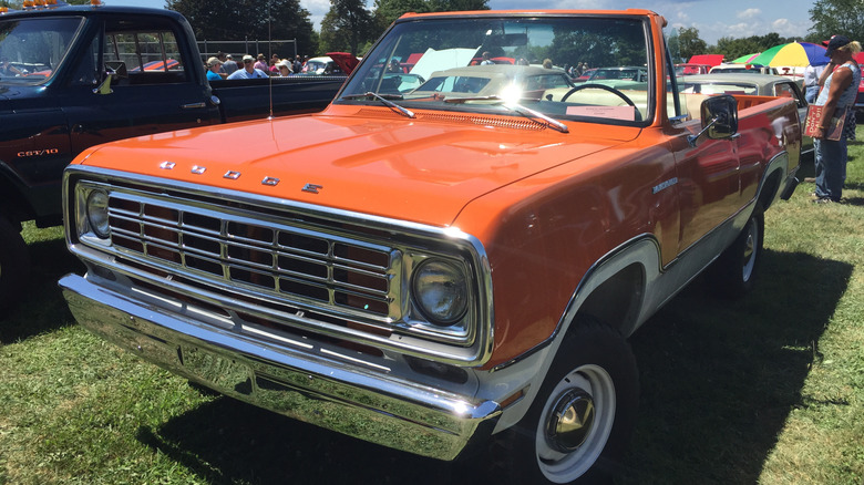 1974 Dodge Ramcharger without top