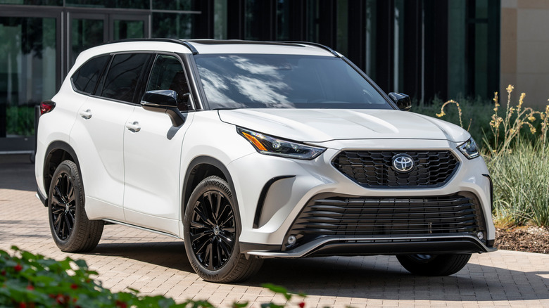 2025 Toyota Highlander Turbo XSE