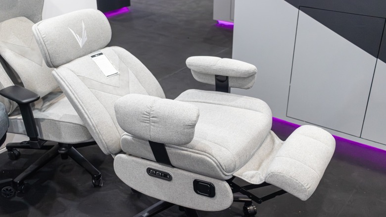 the FormulaV Solen gaming chair with its electrically-powered reclining back and footrest