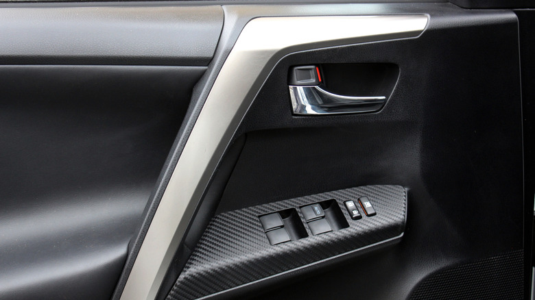 Toyota RAV4 window switch buttons