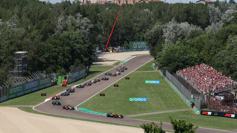 A shot of the opening lap of the 2025 Emilia-Romagna Grand Prix