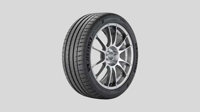 Michelin Pilot Sport 4S tire