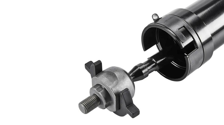 Tie rod end replacement tool on an inner tie rod