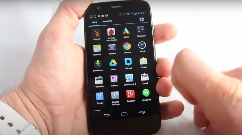 Moto G in hand