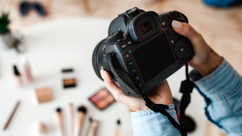 dslr camera taking photos