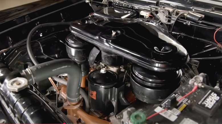 V8 engine in Packard Caribbean
