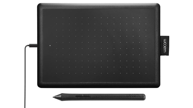 Black rectangular device made for digital drawing