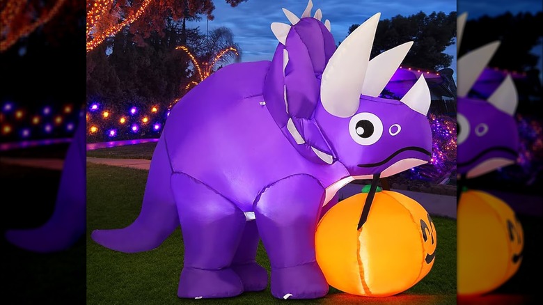 Large inflatable dinosaur Halloween yard decoration