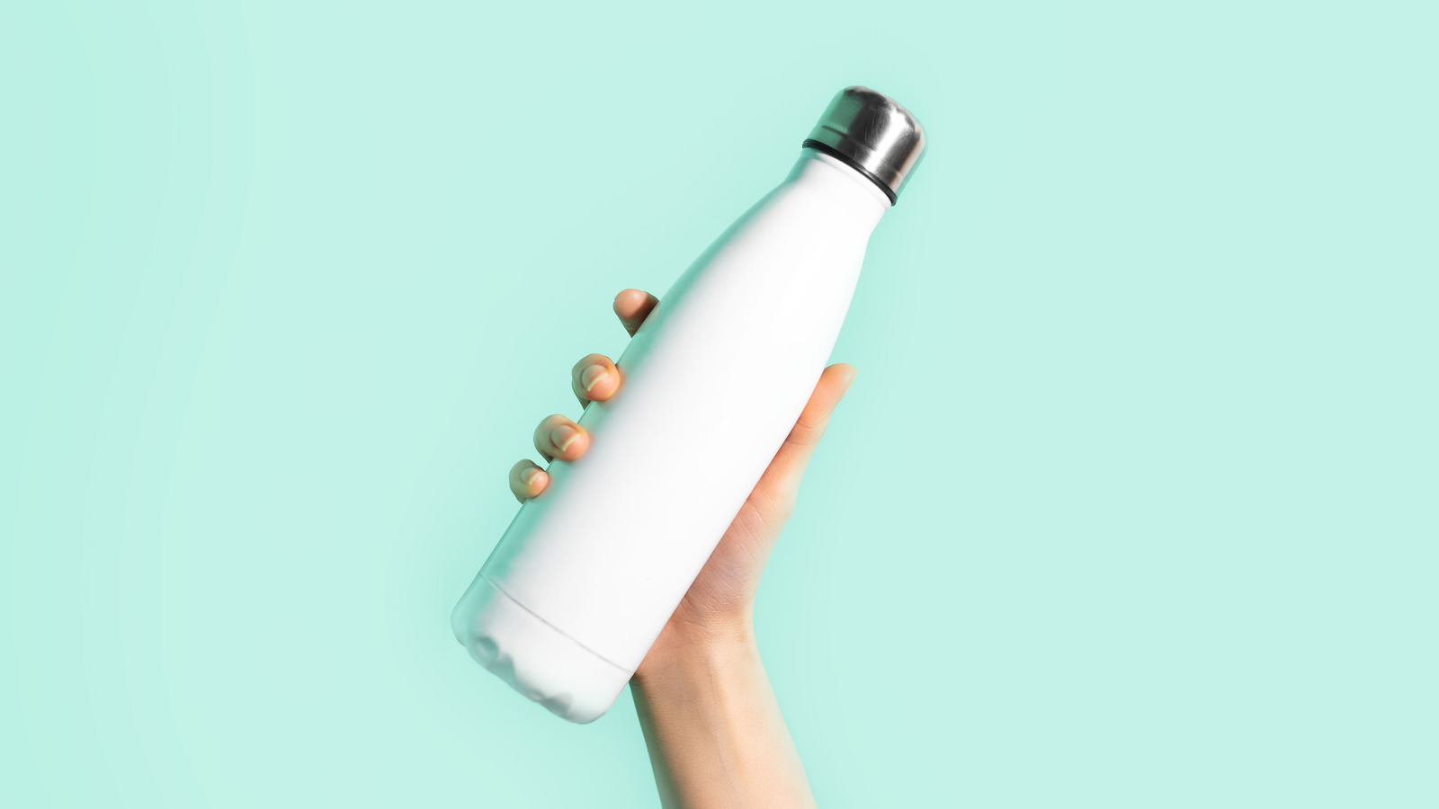 8 تا از بهترین بطری های آب هوشمند برای اطمینان از هیدراته ماندن